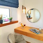 Luxury Townhouse With Terraces, Pool & Views By Be Cherish *