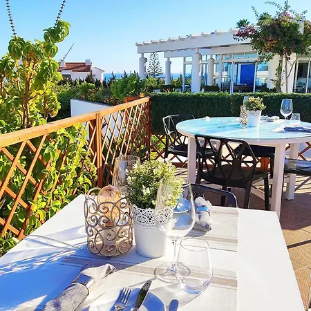 Apartamento Luxury Townhouse In Complex With Town And Ocean View By Be Cherish Albufeira