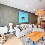 Luxury Townhouse With Terraces, Pool & Views By Be Cherish Apartamento