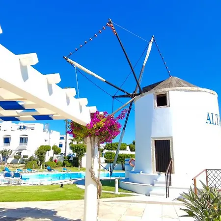 Luxury Townhouse With Terraces, Pool & Views By Be Cherish البوفيرا