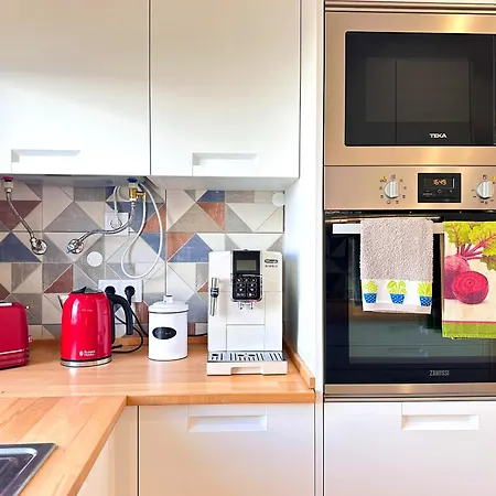 Luxury Townhouse With Terraces, Pool & Views By Be Cherish Appartement